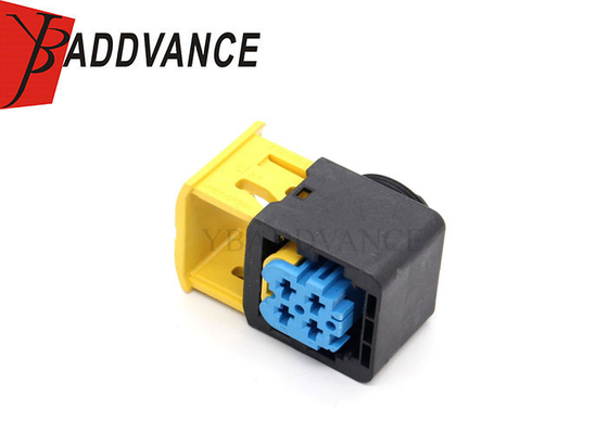 TE 4-1418390-1 Connectivity Amp MCP 2.8 REC HSG Auto 4 Pin Electrical Connector VW