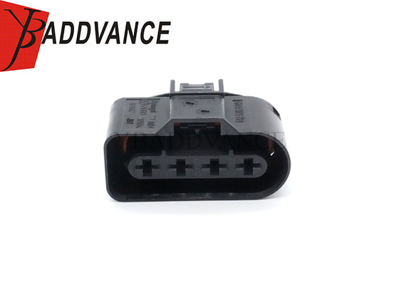 Headlight Female Electrical Connector 4 Pin For VW Audi Q7 2016-2022 4M0973724