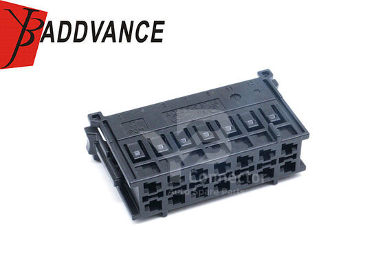A2205453728 Female Seat Control Module Wire Connector 14 Pin Front Left For W221 M-ercedes